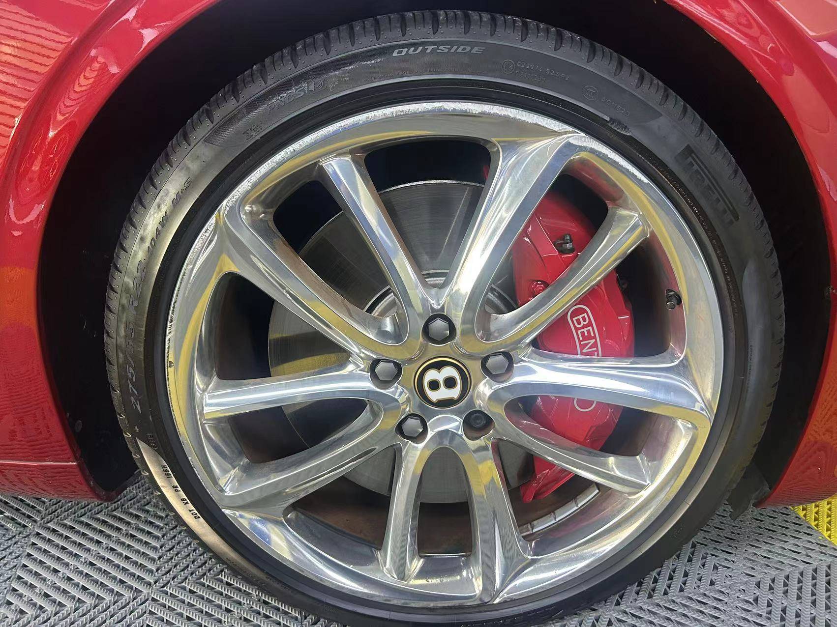 宾利欧陆GT W12，强有劲的性能搭配祥龙红外观好双拼内饰-第7张图片-欧陆平台